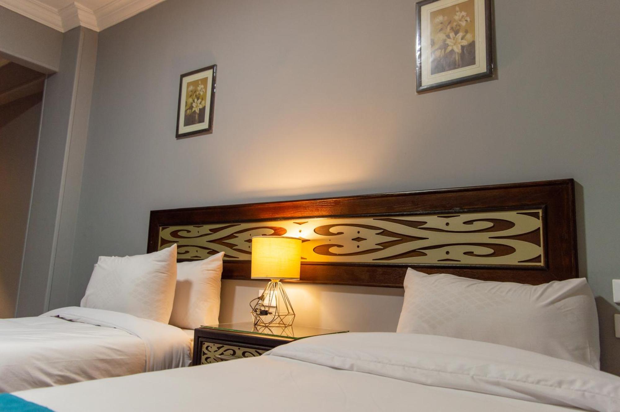 Pyramids Gate Hotel Kafrat al Jabal Exterior photo