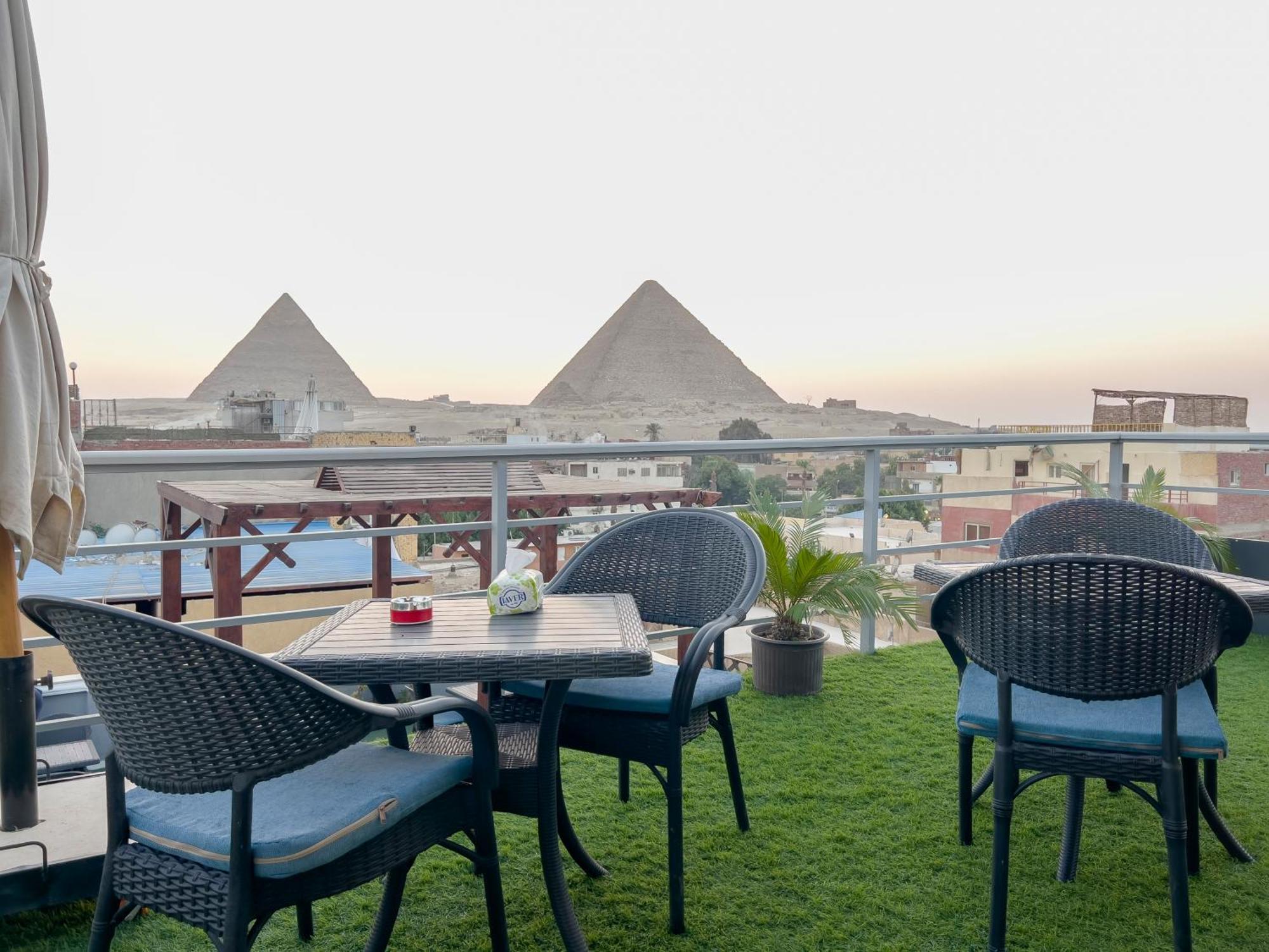 Pyramids Gate Hotel Kafrat al Jabal Exterior photo