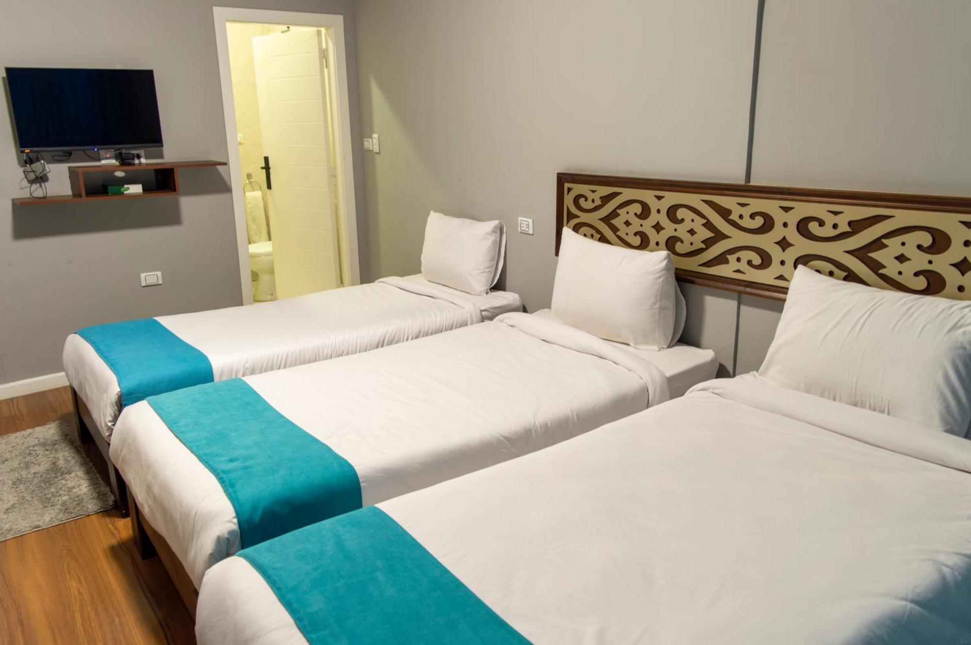 Pyramids Gate Hotel Kafrat al Jabal Exterior photo
